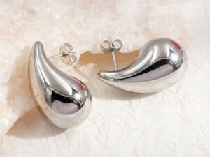 Aretes plateados gota 2.7cm