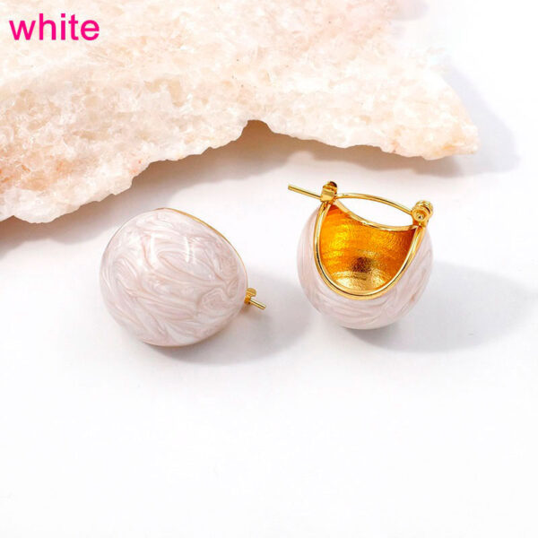 Argollas canastita esmaltada blanca 2cm