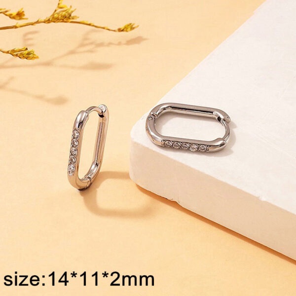 Argollas plateadas 1.4cm*2mm pedrería blanca