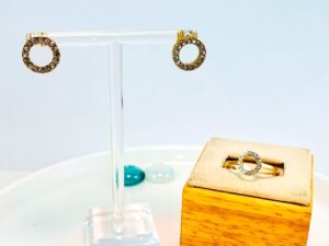 Set aretes y anillo aro pedrería