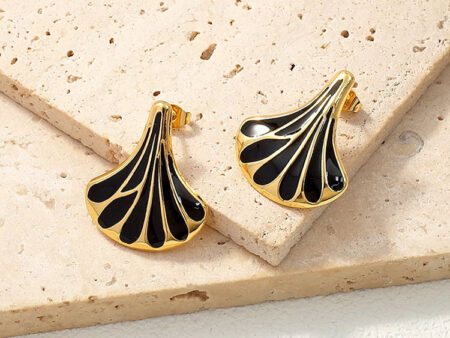 Aretes dorados 2.6cm con negro