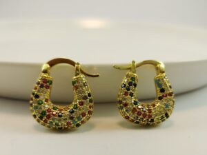 Argollas doradas (Laminado Americano)  pedrería blanca (copia)