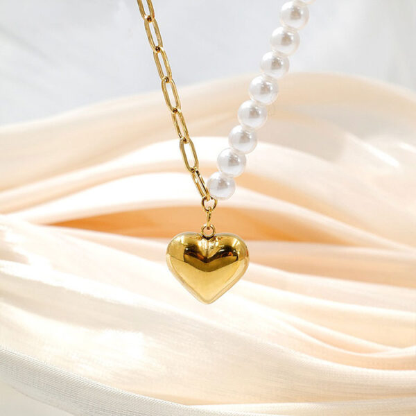 Collar dorado cadena y perlas dije corazón 45cm