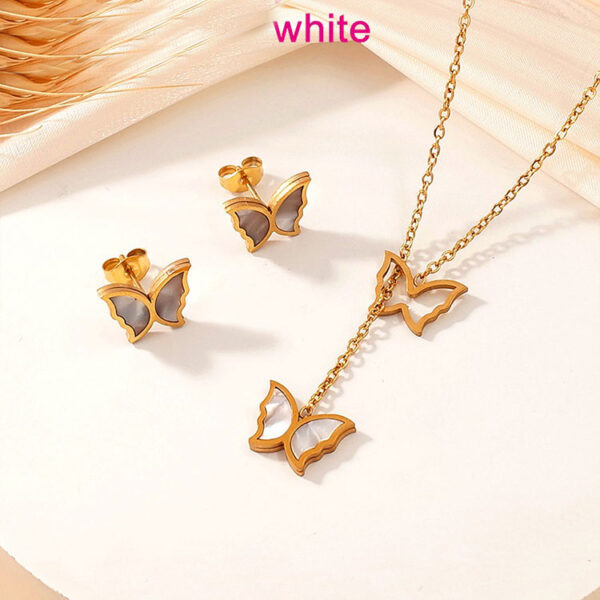 Set dorado Collar ajustable dije mariposa c/nácar