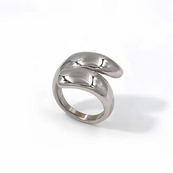Anillo plateado gotas al centro