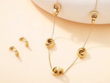 Set dorado Collar y aretes