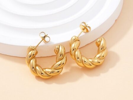 Aretes dorados 2.3cm diseño entorchado 6mm
