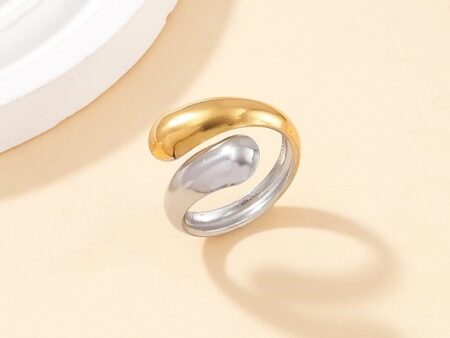 Anillo doble tono diseño gotas