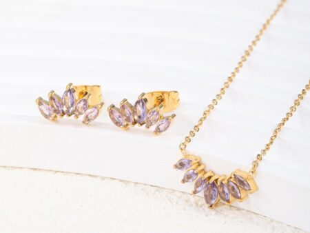 Set dorado Collar 45cm dije y aretes pedrería lila