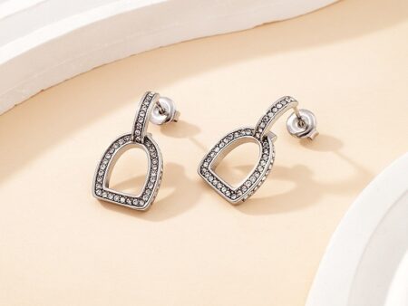 Aretes plateados2.2cm fina pedrería