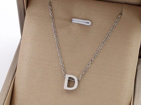 Collar plateado dije inicial D 8mm