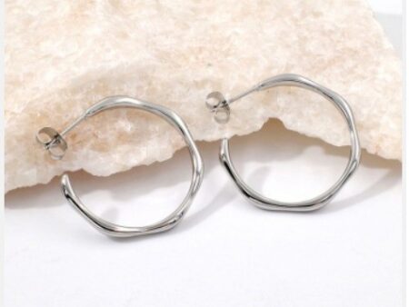 Argollas plateadas abiertas 3cm c/diseño