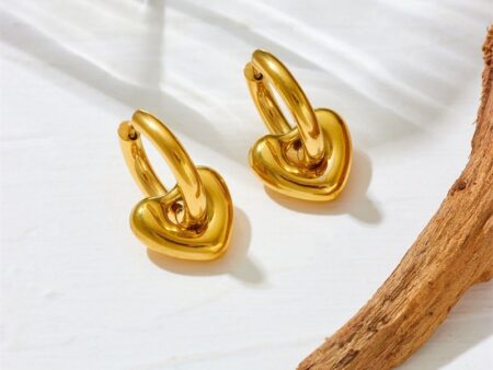 Argollas doradas 1.5cm Charm Corazón 1.4cm