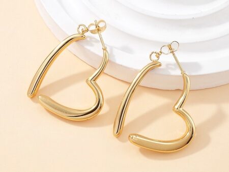 Aretes dorados2.8cm diseño corazón