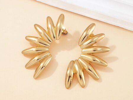 Aretes dorados abanico 5cm