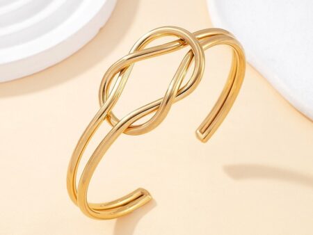 Brazalete dorado 6.3cm diseño al frente