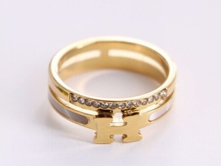 Anillo dorado diseño H.Rmés