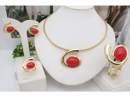 Set dorado Omega, Brazalete, aretes y anillo piedra roja Talla 8