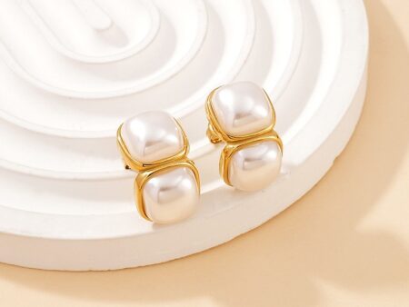 Aretes dorados 2cm 2 perlas