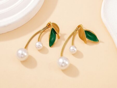 Aretes dorados 4.7cm hojitas y perlitas